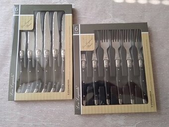 Nože na steak a vidličky