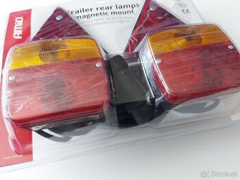 Sada zadných magnetových svietidiel na prívesný vozik