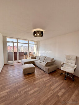 Ponúkame Vám na prenájom kompletne prerobený,  čiastočne zar