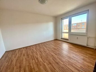 nezariadený 1i.byt s lodžiou pri Sanate