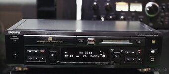 Predam zaujmavu masinku Sony mxd-d3