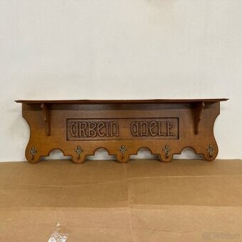 Starožitný rustikální věšák