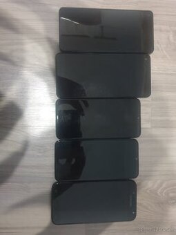 5x Samsung Telefony+3 Tablety na ND