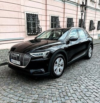 Audi etron 55 300KW 95kWh, odpočet DPH
