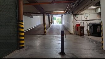 Prenájom garáže Zámocká ulica Staré Mesto