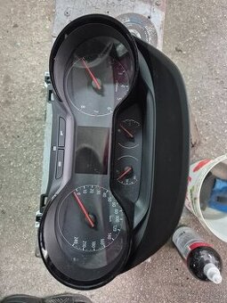 Opel Crossland X, tachometer