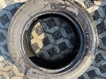 Predám pneu good year 255/55 r18 1ks