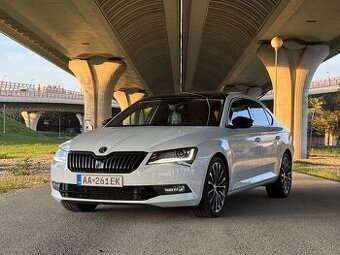 Škoda Superb 2.0TSI 4x4 280ps Laurin&Klement Limuzína