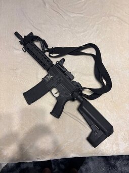 Delta Armory airsoft zbraň M4 CQB-R Charlie Čierna