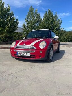 Štýlový MINI COOPER na predaj