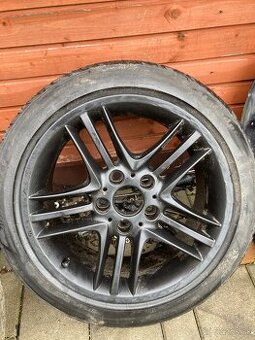 Pneumatiky na BMW diskoch 205/50 r17 dot2021
