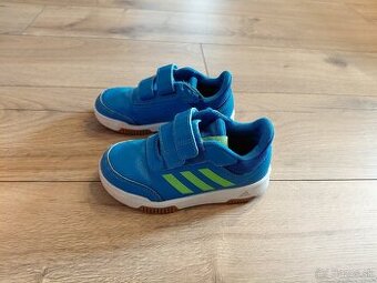 Chlapčenské topánky Adidas veľ.28