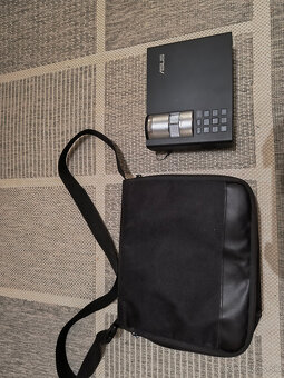 Asus extra jasný-700 Ansi lumen projektor, HD rozlíšenie