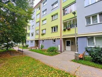 NA PREDAJ 3 IZBOVÝ BYT, 64M2, KALINČIAKOVA ULICA, SENICA - 1