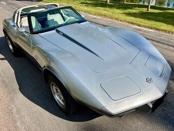 Chevrolet Corvette C3, 5.7 V8, 220 koní, manuál, kabriolet