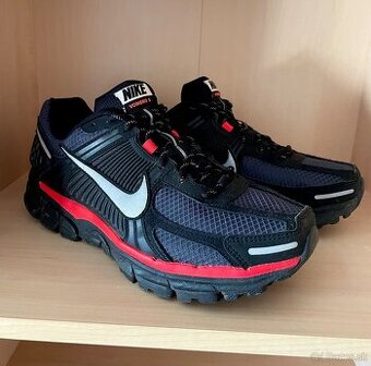 Nike Vomero 5