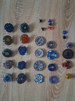 Beyblade Metal (súčiastky, launchery + aréna) - 1