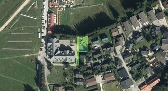 Na predaj exkluzívny stavebný pozemok v srdci Donovál