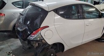 Lancia Ypsilon 1.2 2013 Predám MOTOR 169A4000, DVERE, AIRBAG