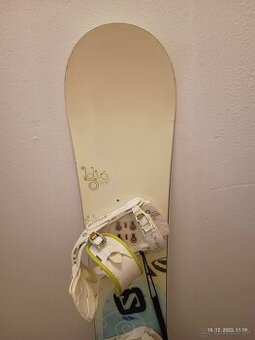 predam krasny damsky snowboard SALOMON 149 cm