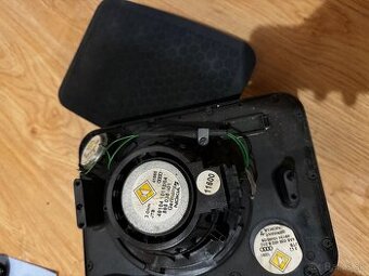 Reproduktory Audi A6 C4 sedan