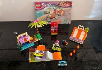 LEGO Friends 41099 Skatepark v mestečku Heartlake