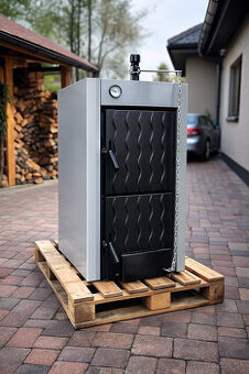 Liatinovy kotol na tuhé pevne palivo