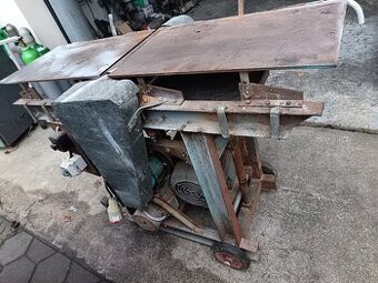 Predám hoblovačku trojnožovú s prietahom