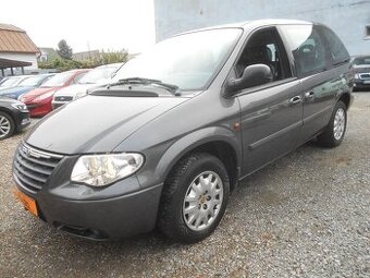 Chrysler Voyager 2.8 CRD SE 7 miestne AUTOMAT DIESEL