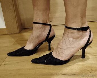 Predám dámske spoločenské topánky veľkosť 37