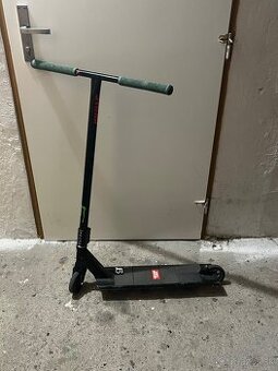 Custom freestylova kolobežka