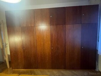 Starsi nabytok za symbolicku cenu