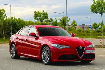 Alfa Romeo Giulia 2.2 JTDM Veloce AT AWD