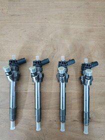 BOSCH vstrekovače 0445110599 – nové, 4 ks