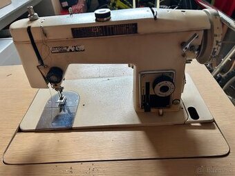 Šijací stroj Predom 438