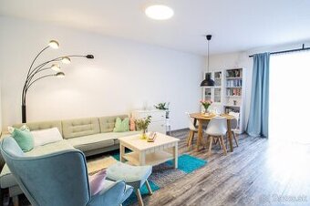 Na predaj zariadený 3-izbový byt s parkingom v Liptovskom Mi