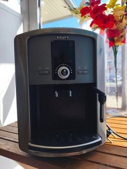 Plno automaticky kávovar Krups