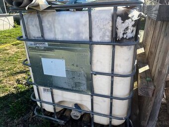 Predám 1000 l nádrž na vodu