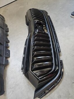 Skoda octavia 4 IV 2020 + maska predna cierna