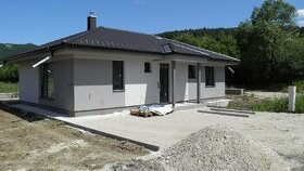 Novostavba rodinného domu Domaniža, pozemok 811 m2.