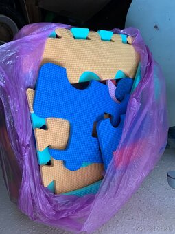Predam penove hracie podlozky/puzzle