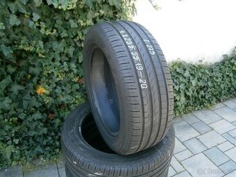 Predám 4x letné pneu Pirelli 235/55 R19 101YXL