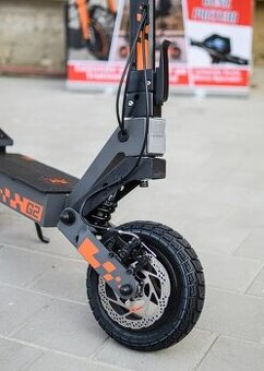 Kugoo Kukirin Kirin G2 model 2025 skúter