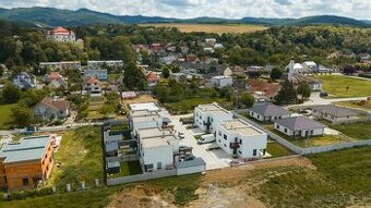 SKOLAUDOVANÉ NOVOSTAVBY - Rodinné domy - Lúka nad Váhom