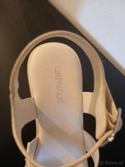 Sandále Catwalk
