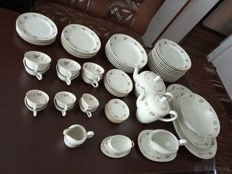 Obedová porcelánová sada KPM Royal Ivory