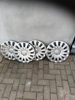 puklice skoda r 16