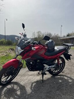 Honda CB125 F.