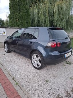 Na predaj golf 5 1.9 tdi 77kw Top stav