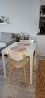 IKEA stôl